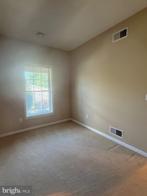 Building Photo - 2082 Deer Run Dr