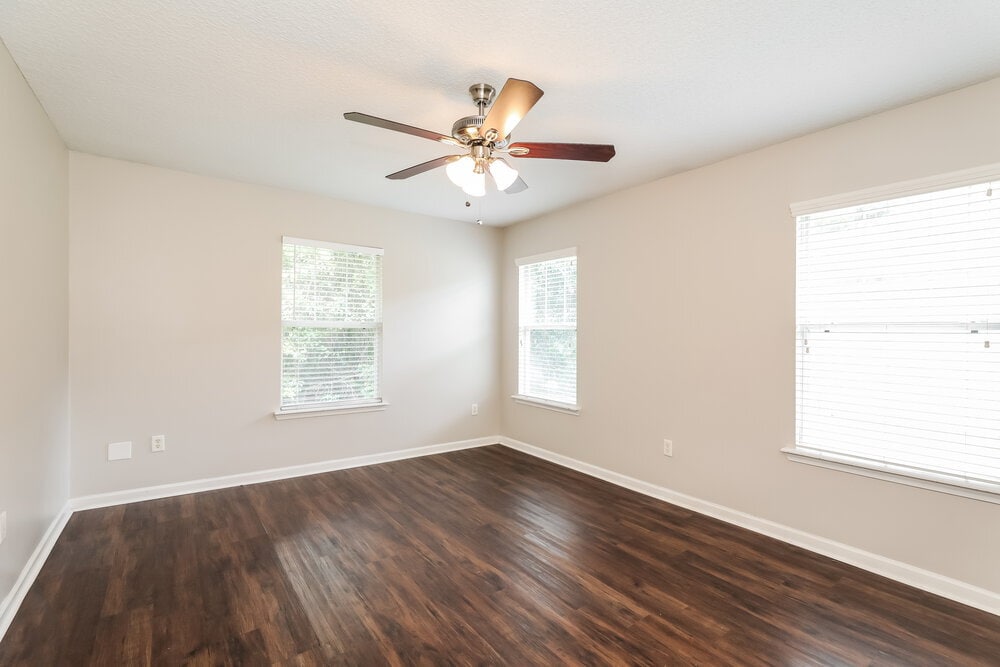 Building Photo - 14081 Bradley Cove Rd