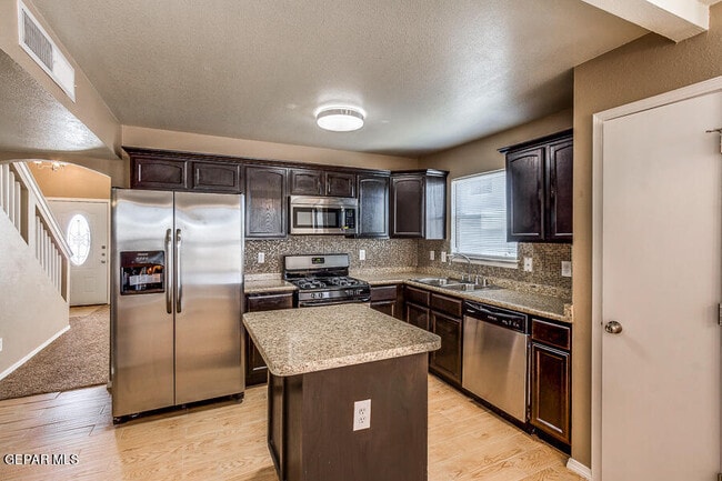 Building Photo - 12277 Tierra Pez Way