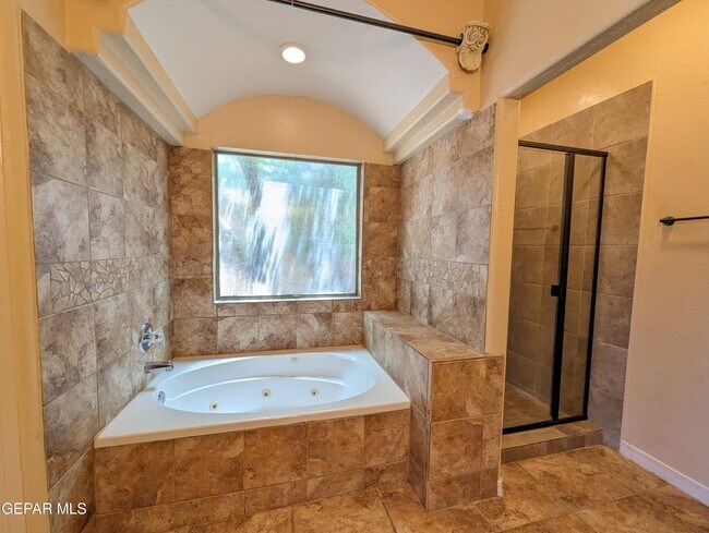 Building Photo - 5356 Ignacio Frias Dr