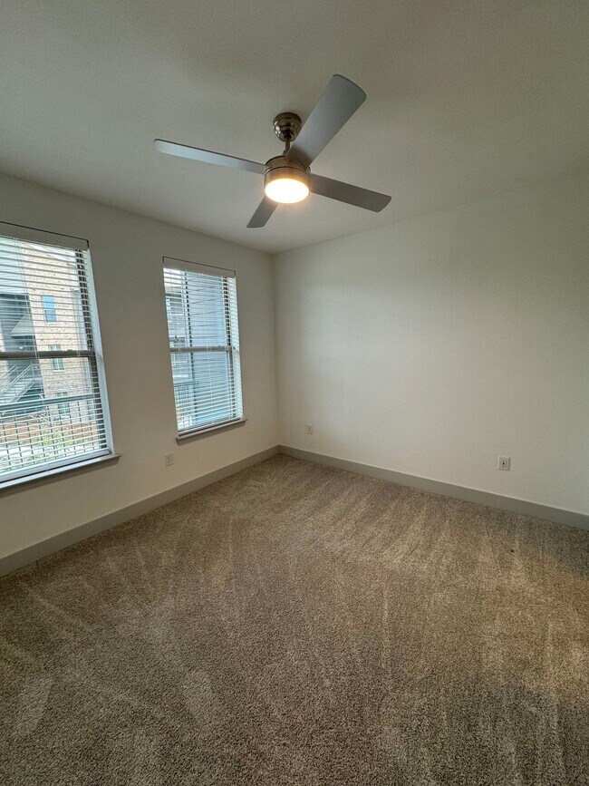 Building Photo - 5436 Huffines Blvd