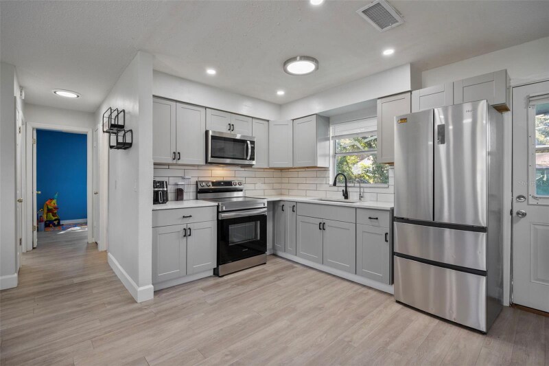 Building Photo - 114 Inwood Cir