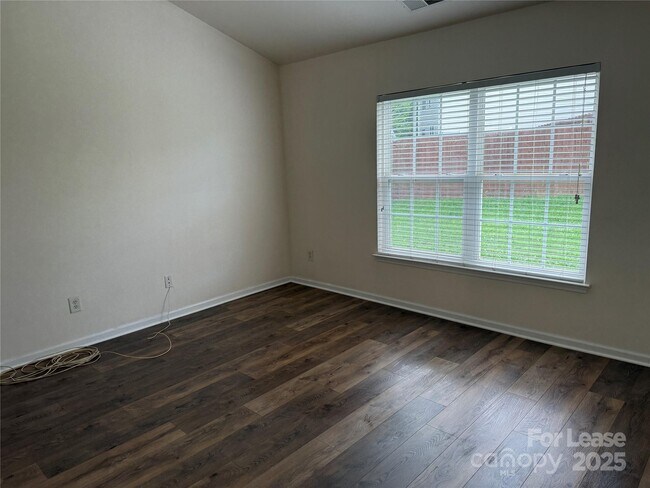 Building Photo - 908 Swearngan Ridge Ct