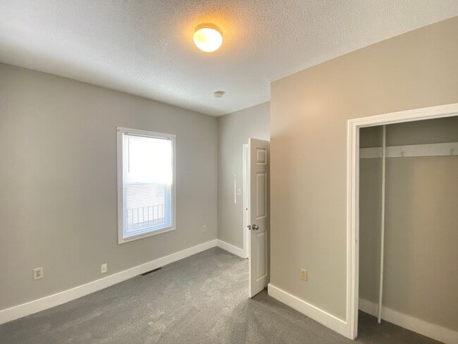 Building Photo - 7 Commercial St