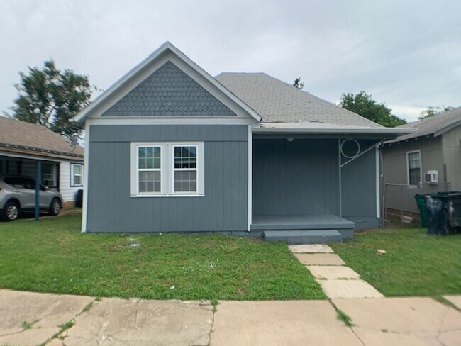 Building Photo - 2 Bedroom House Near Downtown OKC
