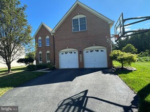 Building Photo - 18429 Polynesian Ln