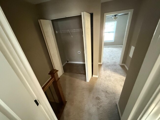 Building Photo - 502 Nepute St