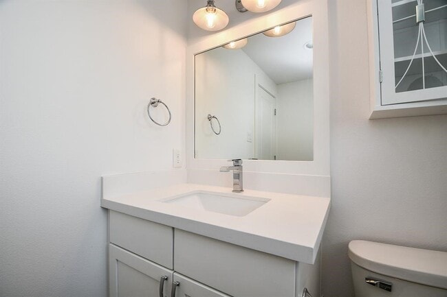 Building Photo - 1515 Weber St