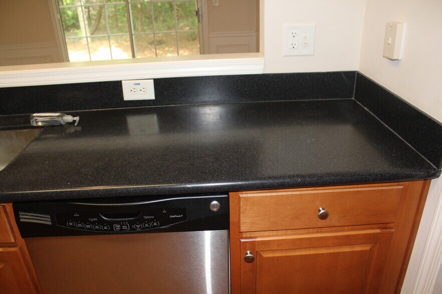 Building Photo - 1404 Bellsmith Dr