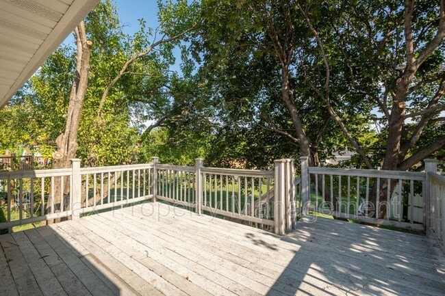 Building Photo - 5315 Merced St