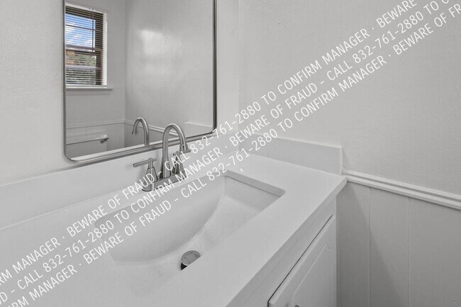Building Photo - 13346 Purple Sage Rd