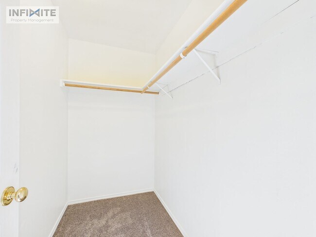 Building Photo - Refinished 3 Bedroom Off Of Durston