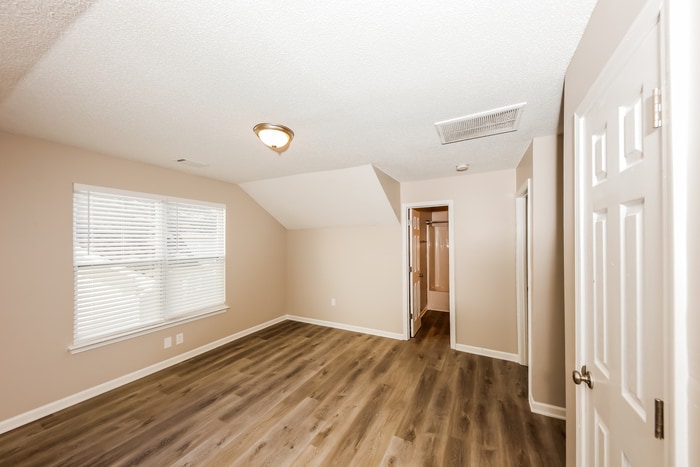 Building Photo - 3022 Summer Breeze Dr