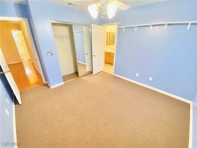 Building Photo - 8412 Bay Crest Dr