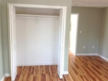 Building Photo - 32 Roundy St