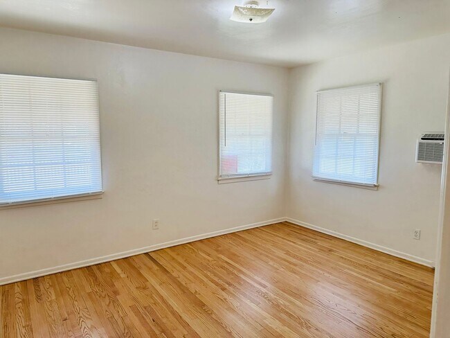 Building Photo - Single-Story Home on a Large Lot in Redlands