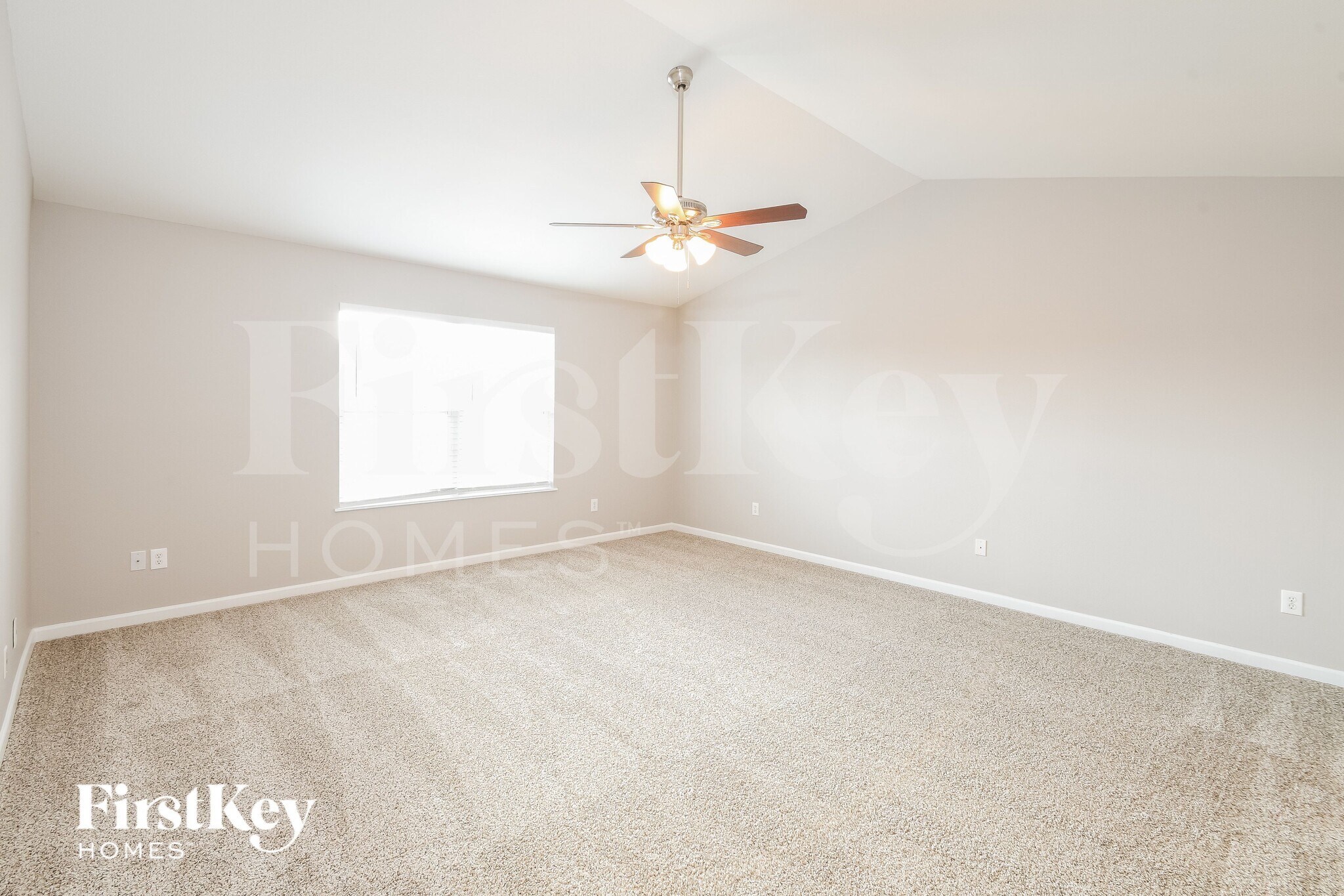 Building Photo - 2334 Layton Park Dr