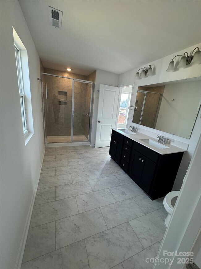 Building Photo - 757 Lock Haven Dr NW