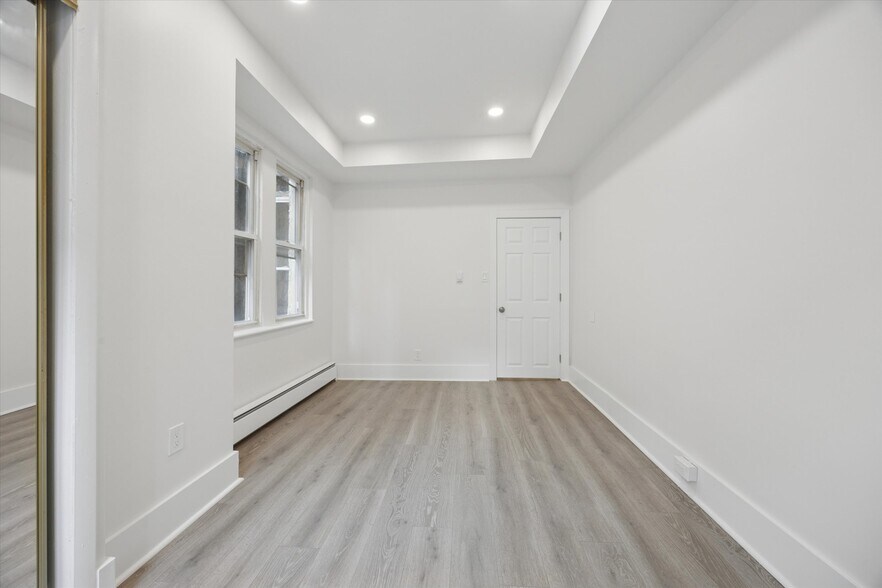 Building Photo - 3247 N Marston St