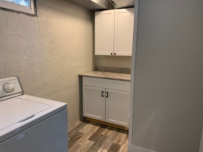 Building Photo - Beautiful 4 Bedroom 3 Bathroom Home in Wes...