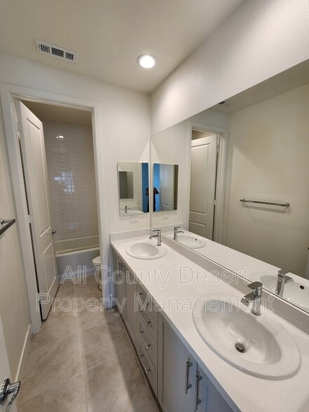 Building Photo - 43215 Passagio Lago Way