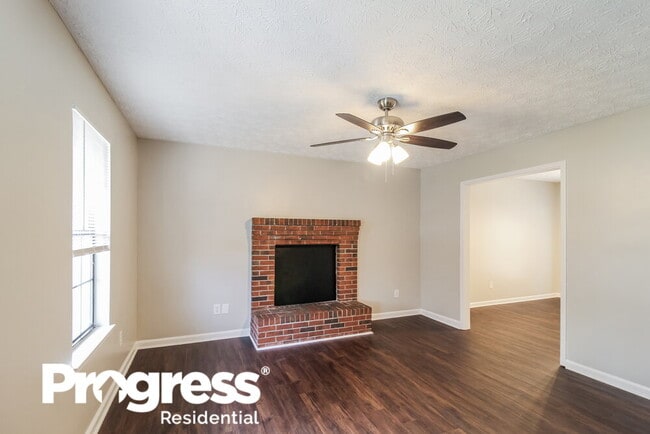 Building Photo - 5285 Brentwood Rd