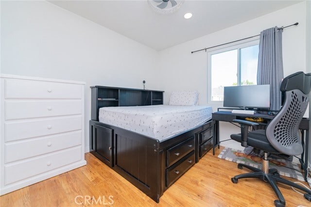 Building Photo - 7 Fairside