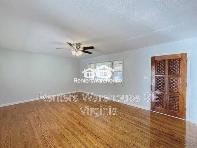 Building Photo - 712 Woodstock Rd