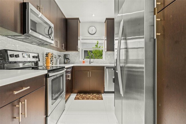 Building Photo - 775 NW 44th St