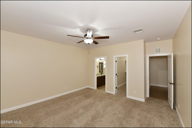 Building Photo - 15149 Imagine Dr