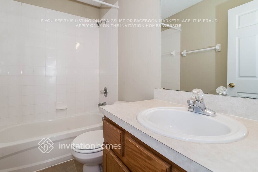 Building Photo - 13742 Fish Eagle Dr W