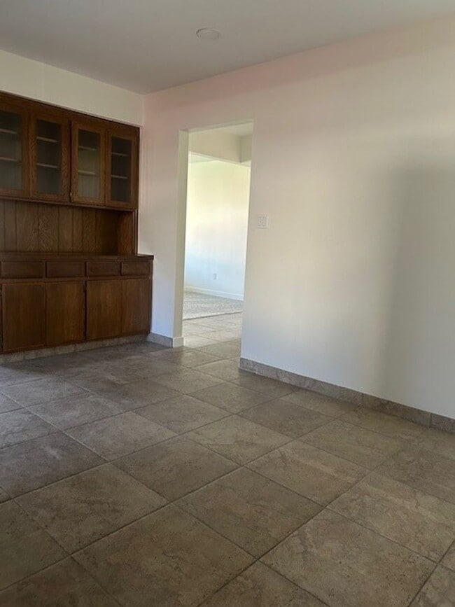 Building Photo - 8900 Campus Park Ct