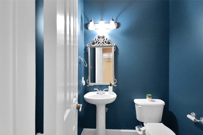 Building Photo - 3903 Johnson St