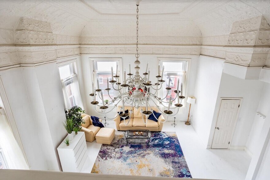 The Chandelier Loft: The Crown Jewel of The Convent House - 1901 E Lombard St