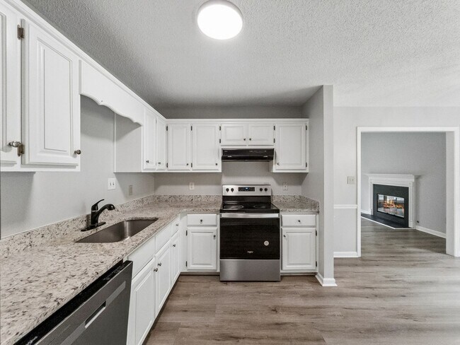 Building Photo - 121 Winthrop Way