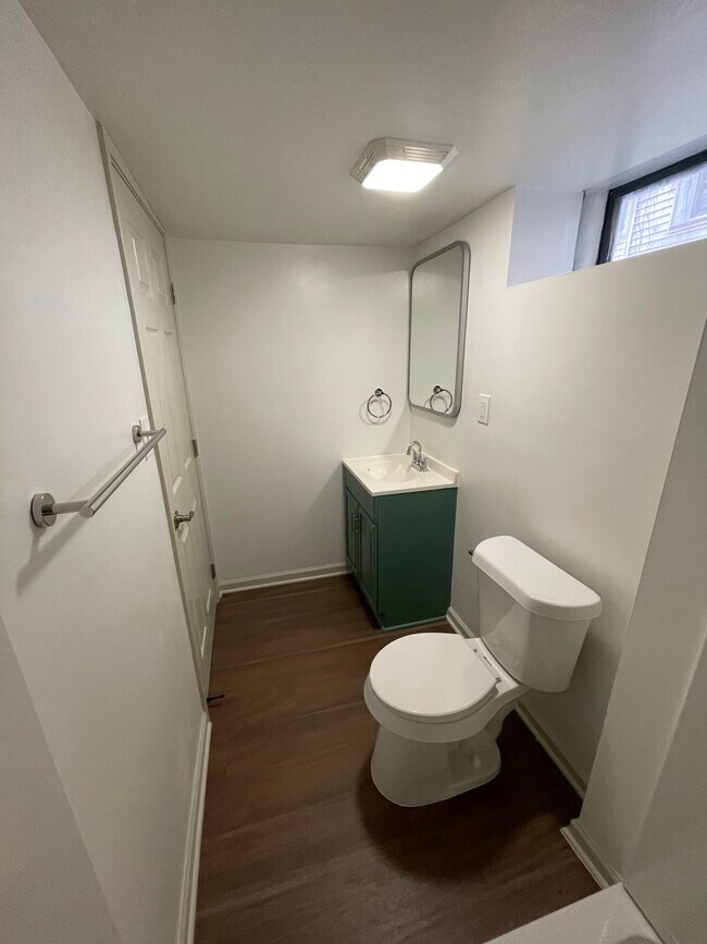 Basement bathroom - 10212 Plymouth Ave
