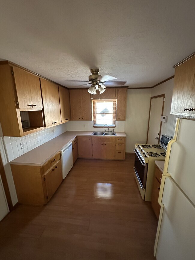 Building Photo - 1626 NW 27th St