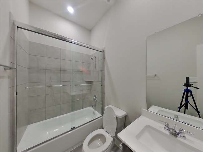 Building Photo - 22738 Terrazzo Dr