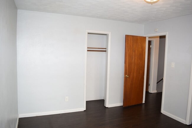 Building Photo - 215 Settlers Landing Road