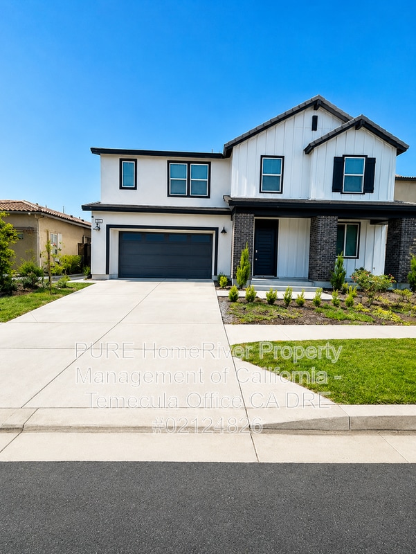 Building Photo - 16750 Yarrow Ln