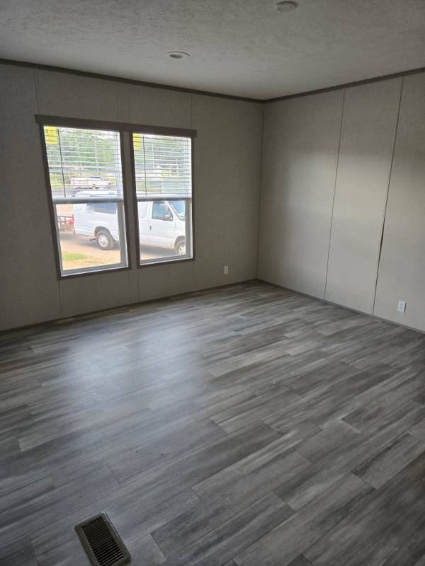 Building Photo - 101 Ash St