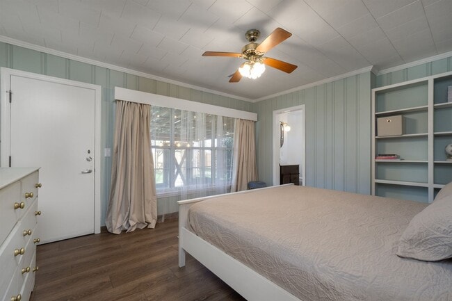 Building Photo - Furnished 3 Bed 2 Bath Home Near NAS Pensacola