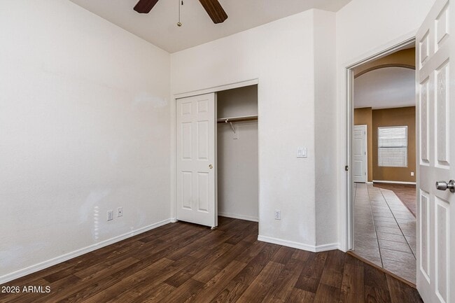 Building Photo - 11851 W Washington St