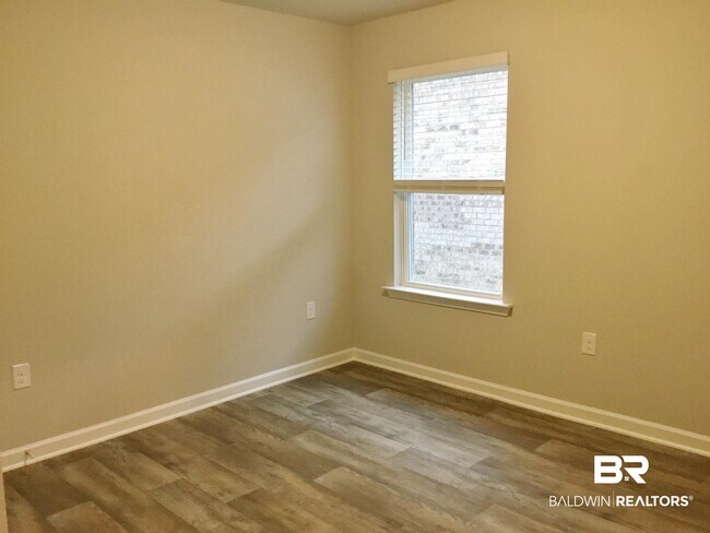Building Photo - 10551 Brodick Lp