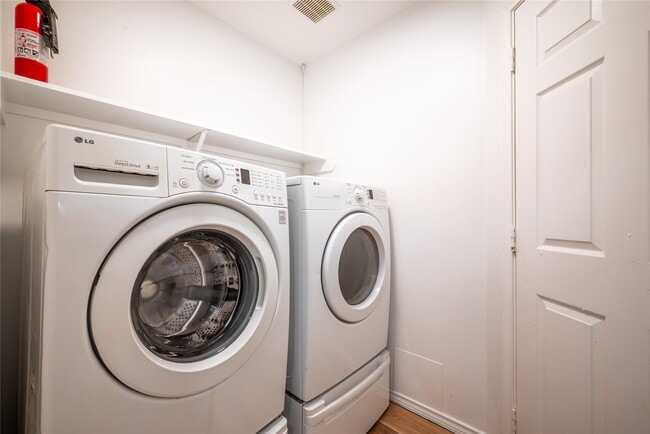 Building Photo - 7246 Wimberly Oaks Ln