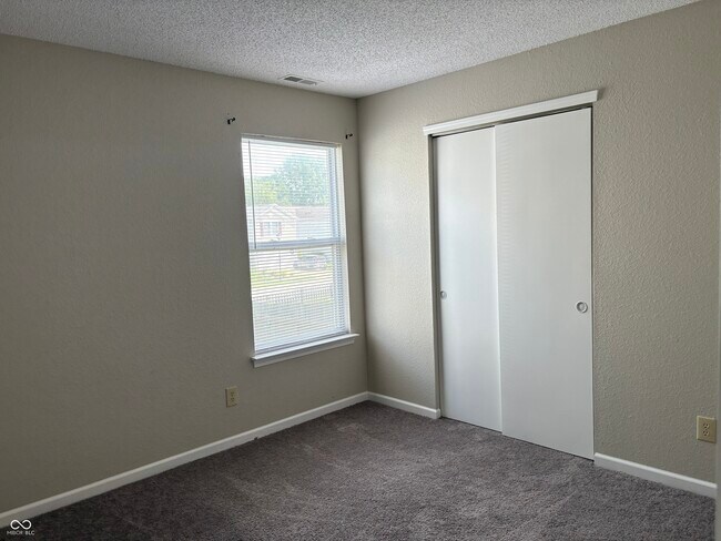 Building Photo - 5985 Claymont Blvd
