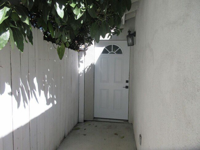 Building Photo - 13343 Herron St