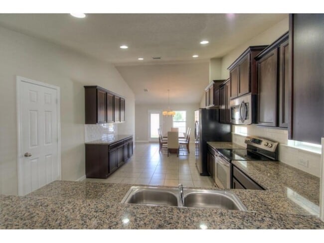 Building Photo - 709 Noatak Trail