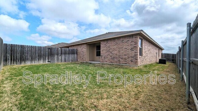 Building Photo - 1562 Vani Ct