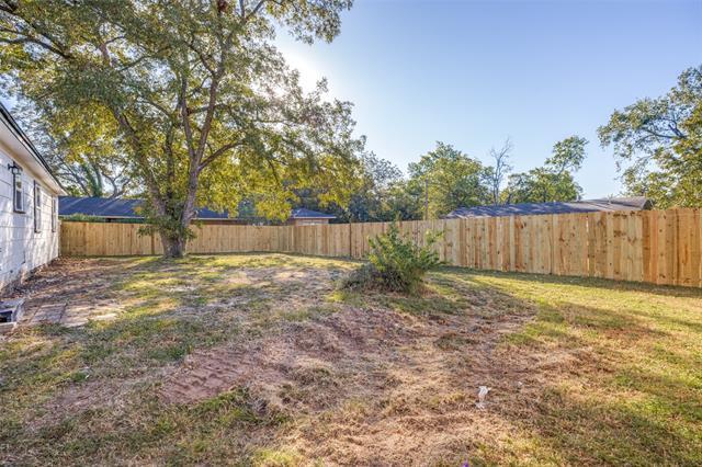 Building Photo - 300 Water St